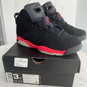 Jordan Retro 6 - Youth 3 (fit women size 5)